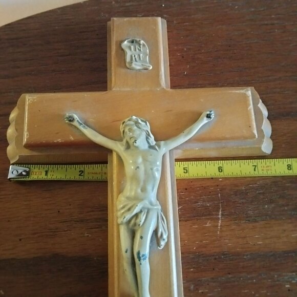 Antique Wooden Wall Crucifix With Hidden Compartment Candles Holy Water Bottle - Picture 15 of 16